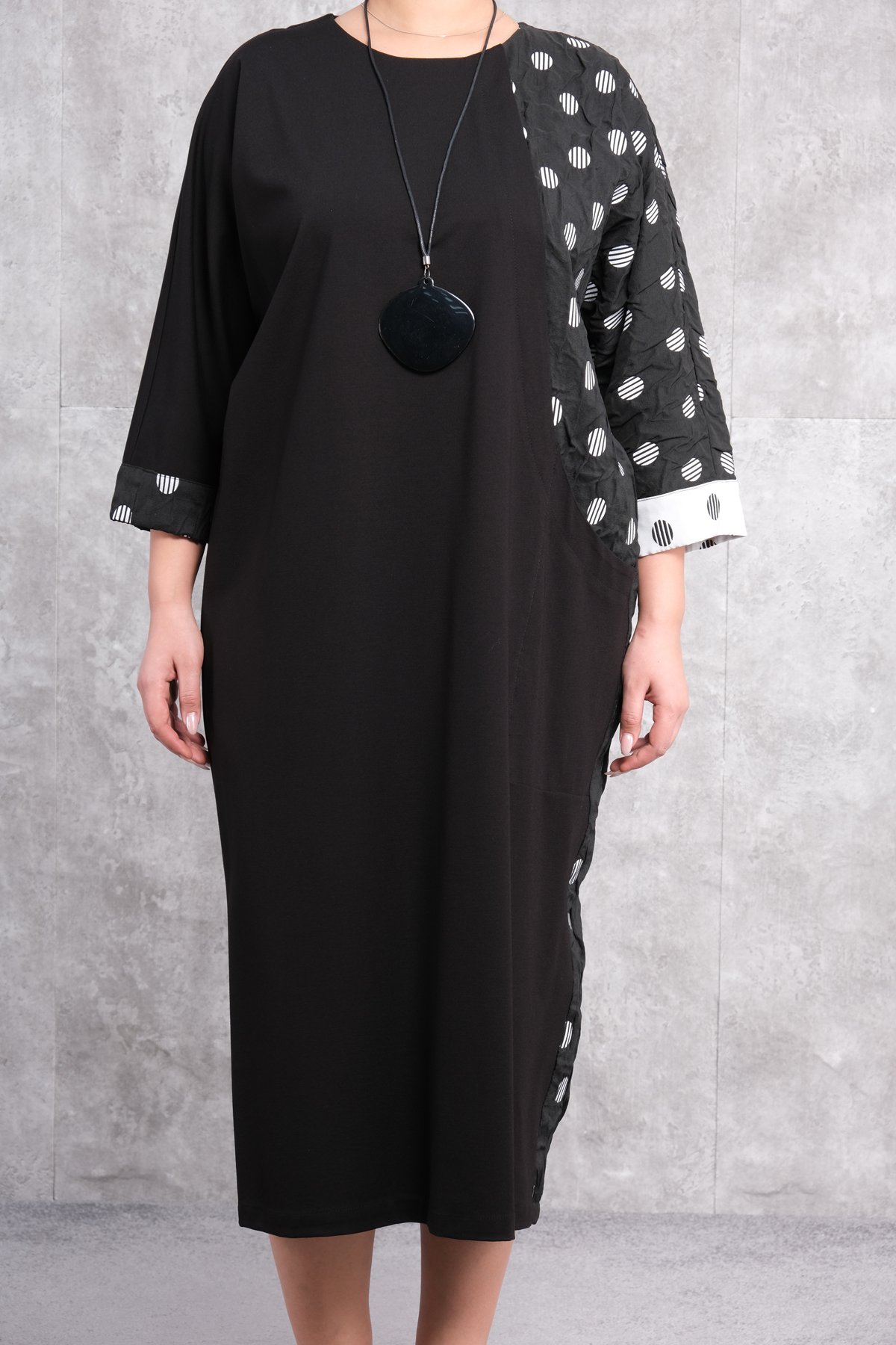 Plus Size Dress-Black (Polka Dot Pattern)