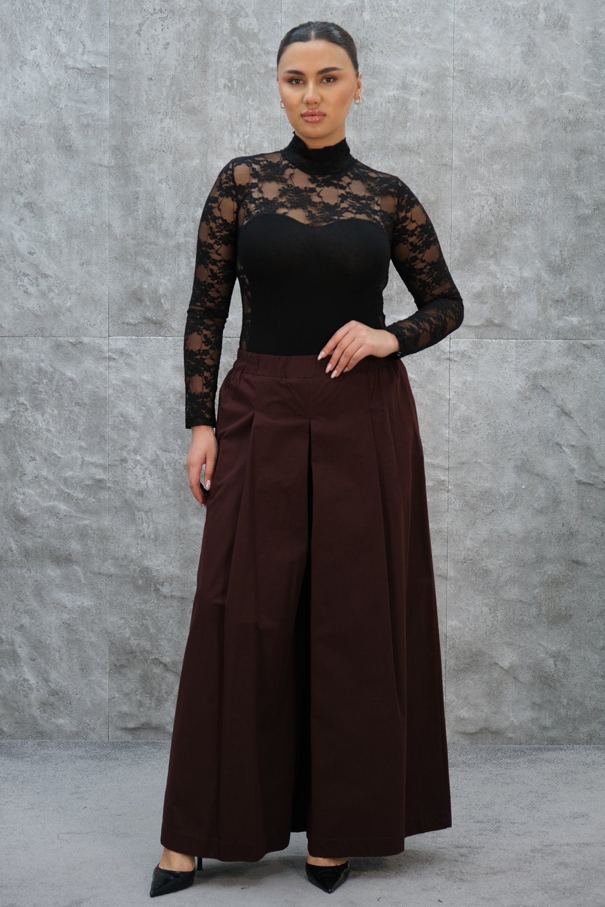 Plus Size Wide-Leg Pants-Claret Red