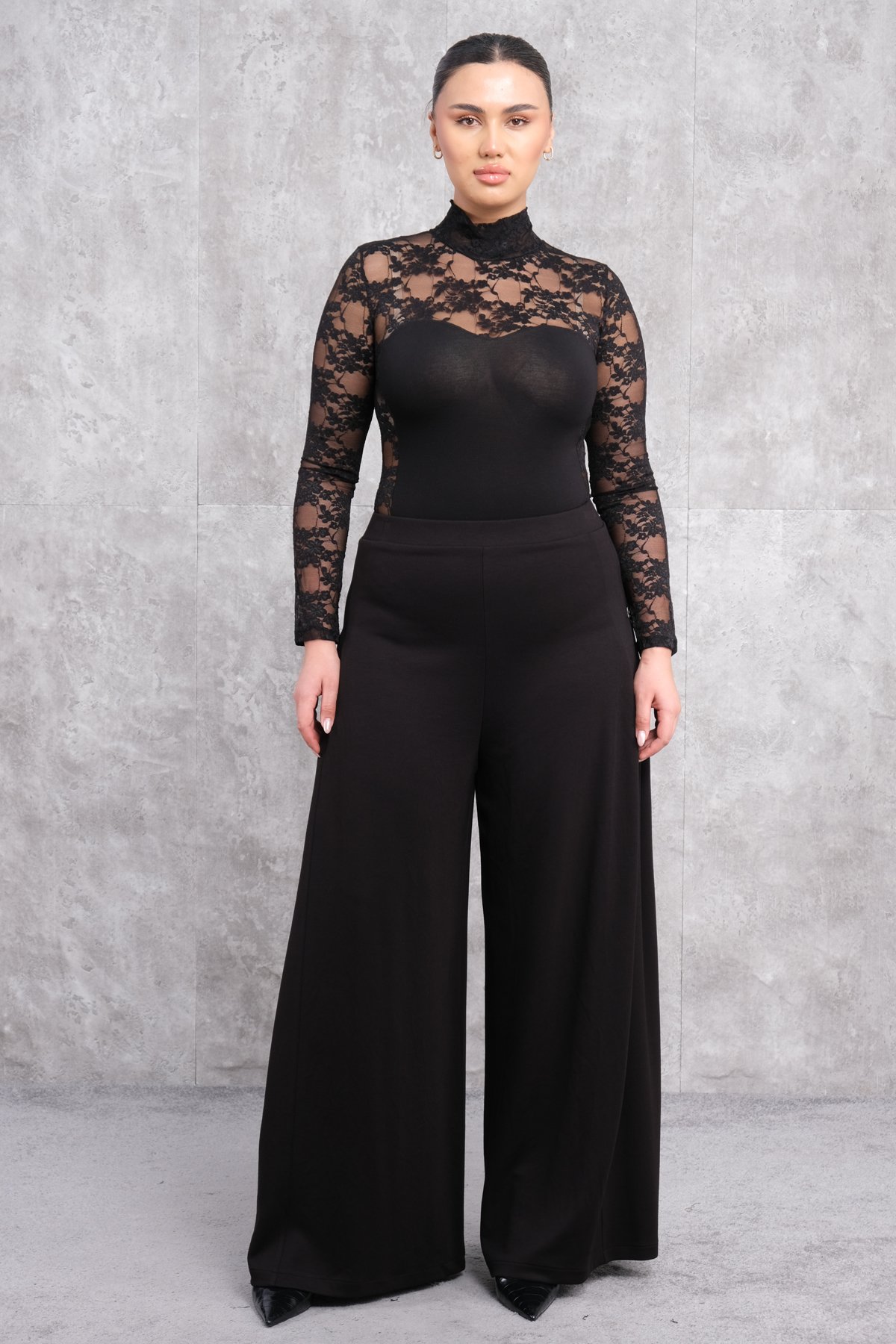 Plus Size Wide-Leg Pants-Black