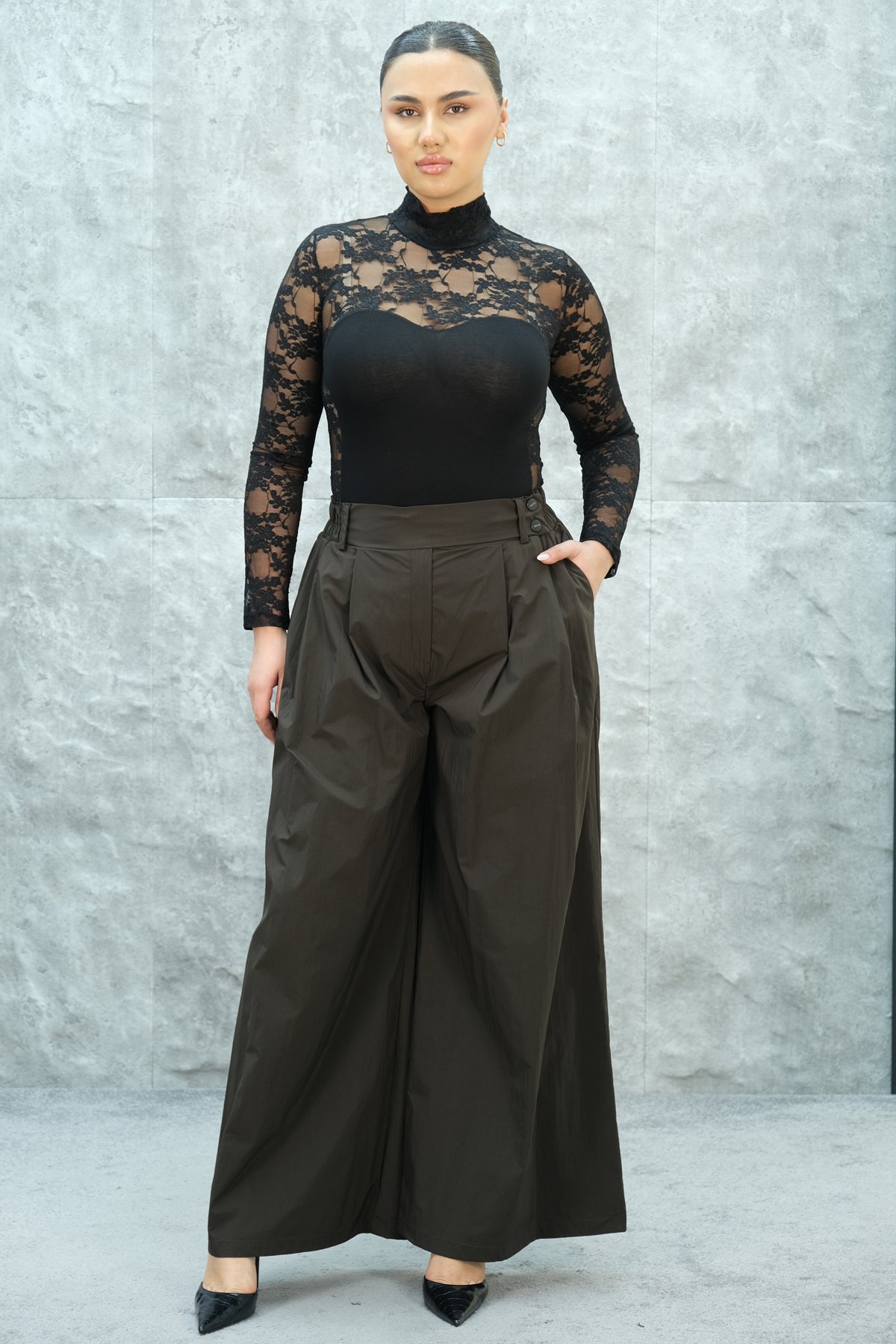 Plus Size Wide-Leg Pants-Brown