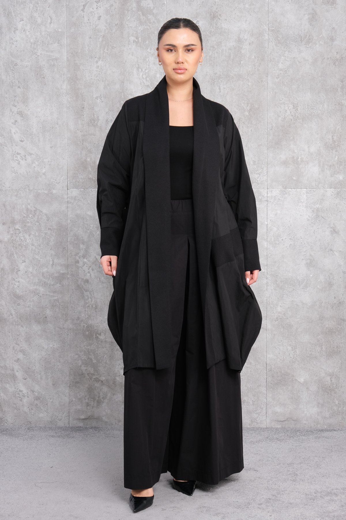 Plus Size Womens Capri Pants-Black