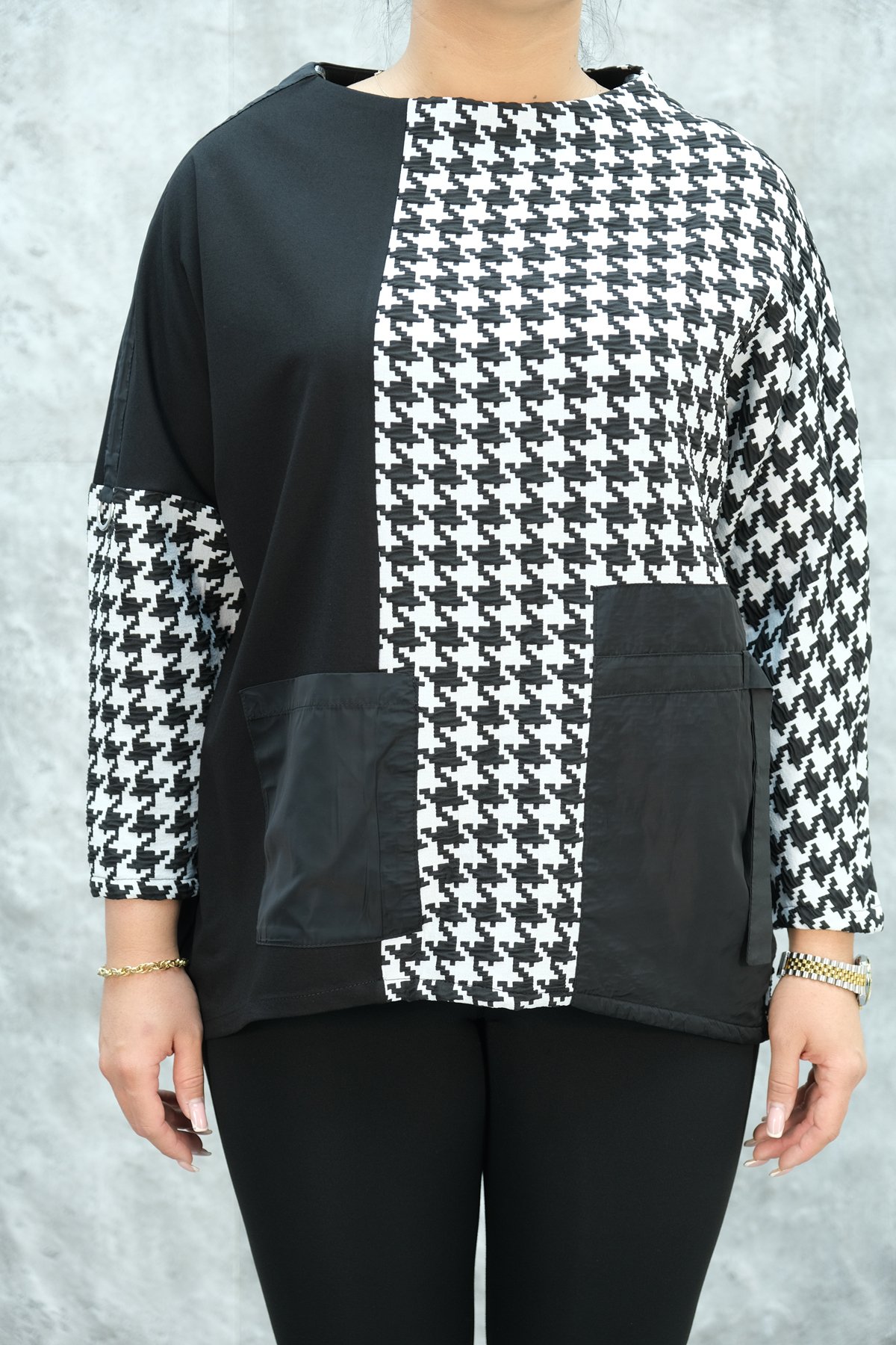 بلوزة مقاس كبير-الأسود