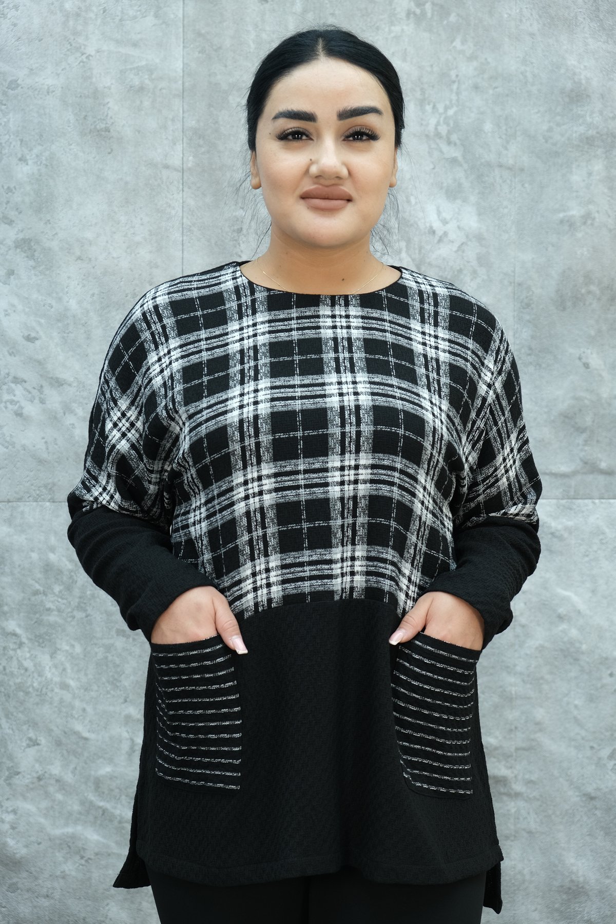 بلوزة مقاس كبير-الأسود