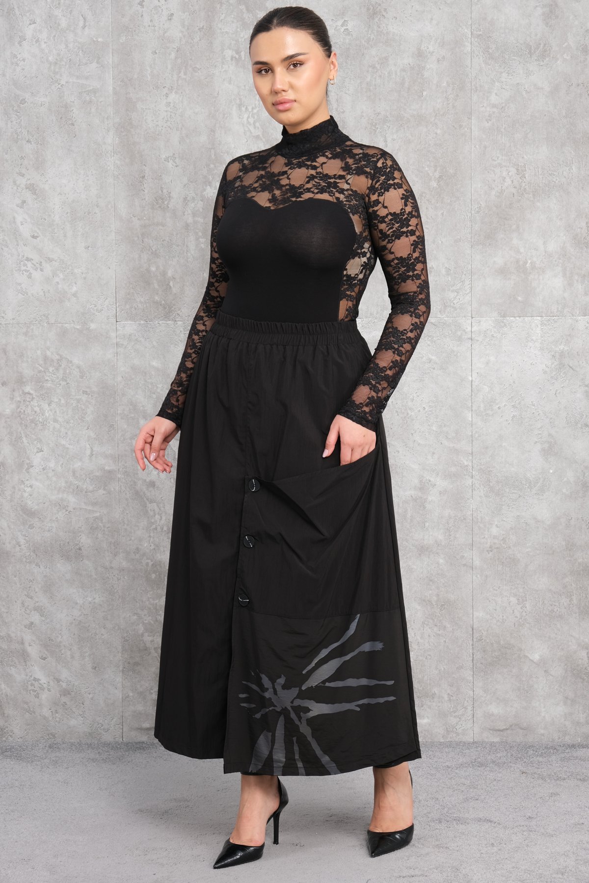 Plus Size Skirt-Black