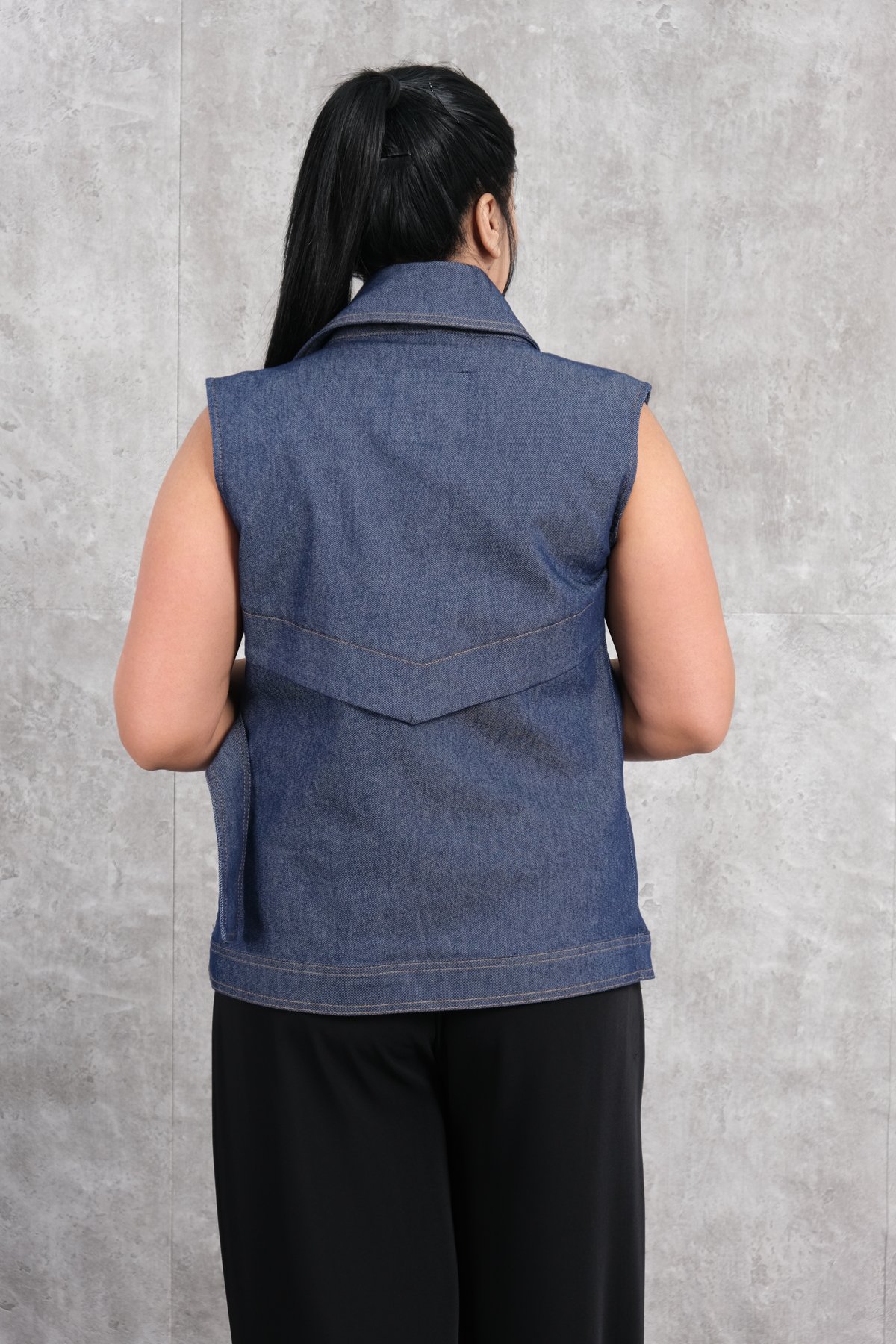 Жилет больших размеров-Синий