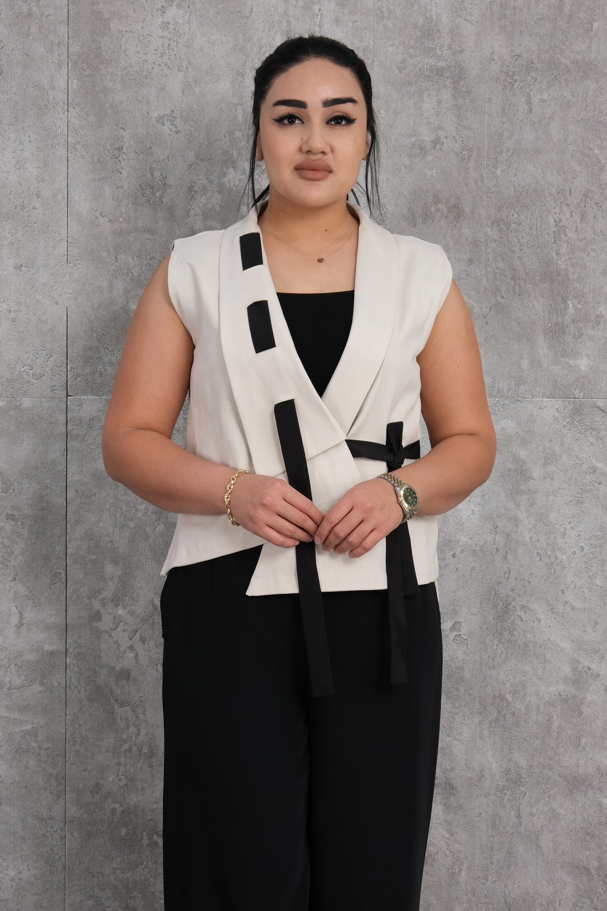 Жилет больших размеров-Бежевый