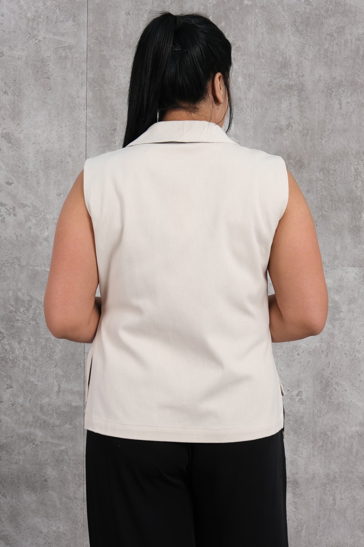 Жилет больших размеров-Бежевый