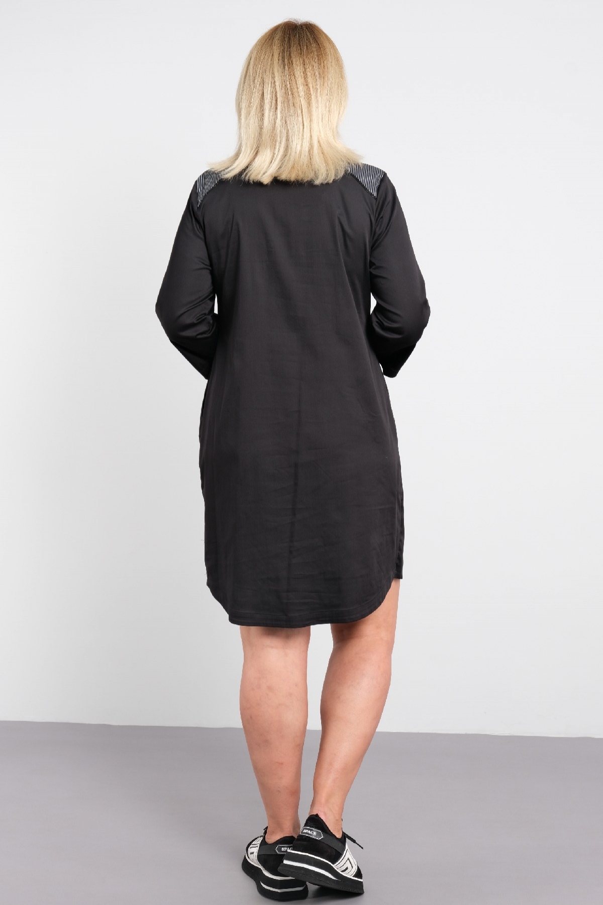 Casual Short Dresses-Black