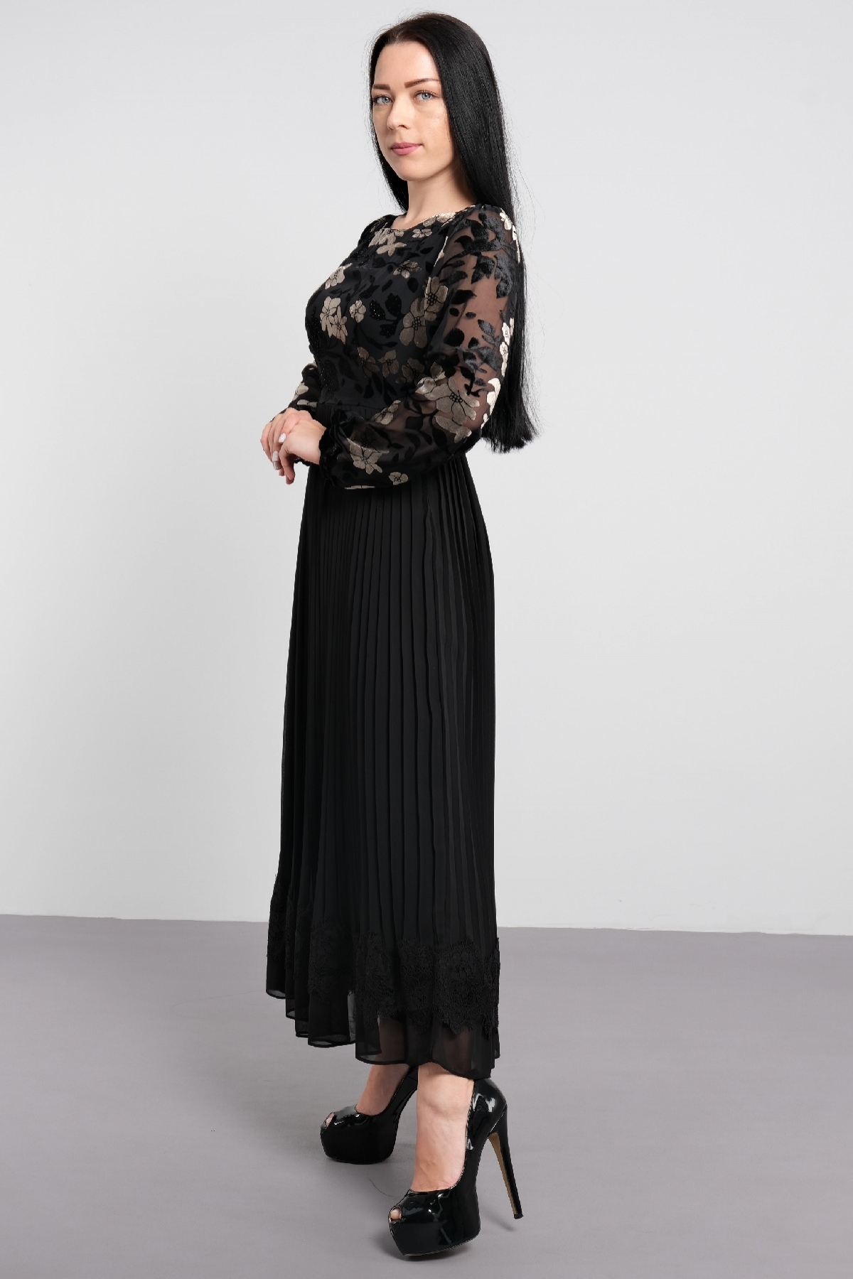 Casual Dresses-Black