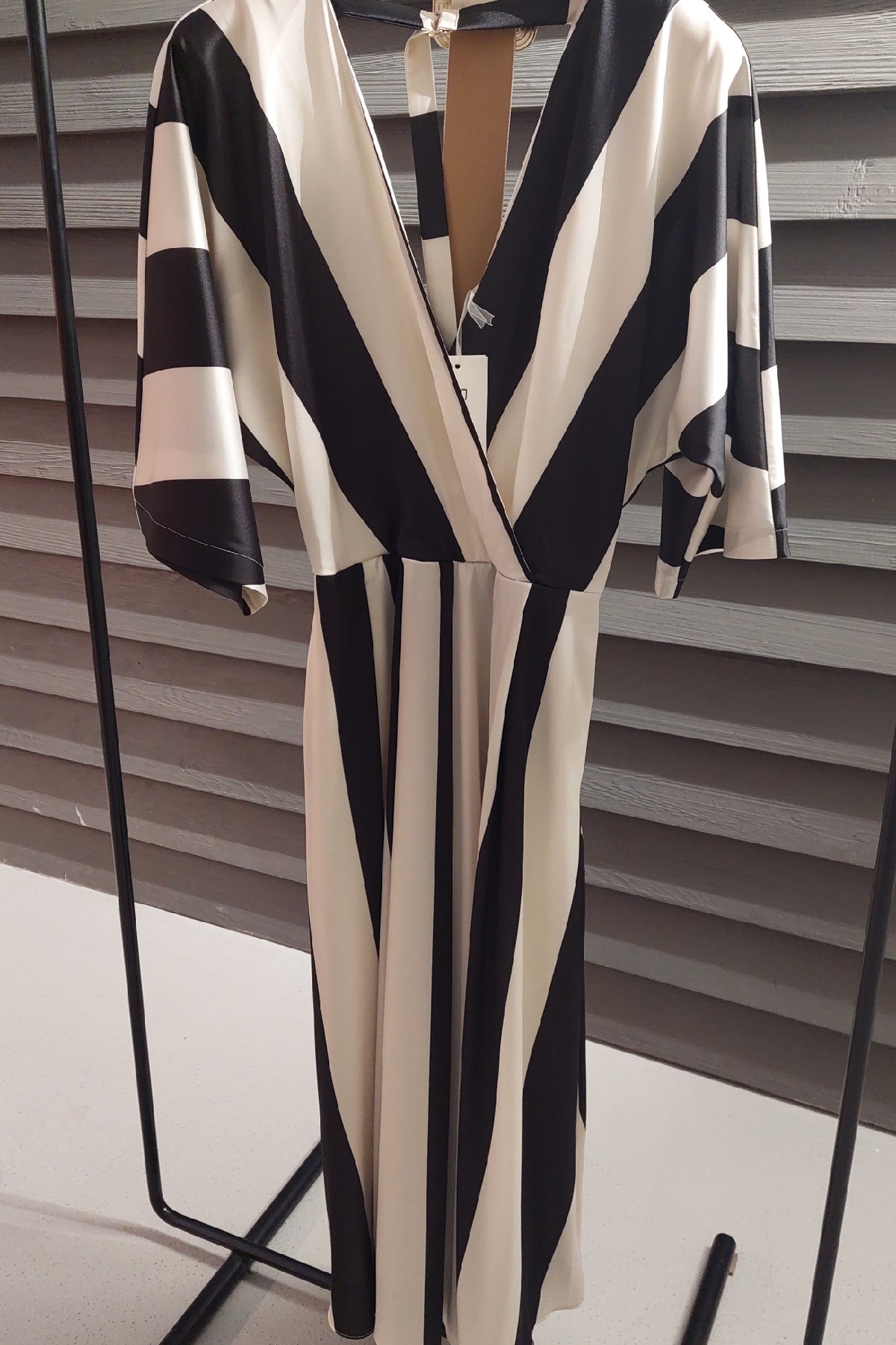 Dresses-Black-White