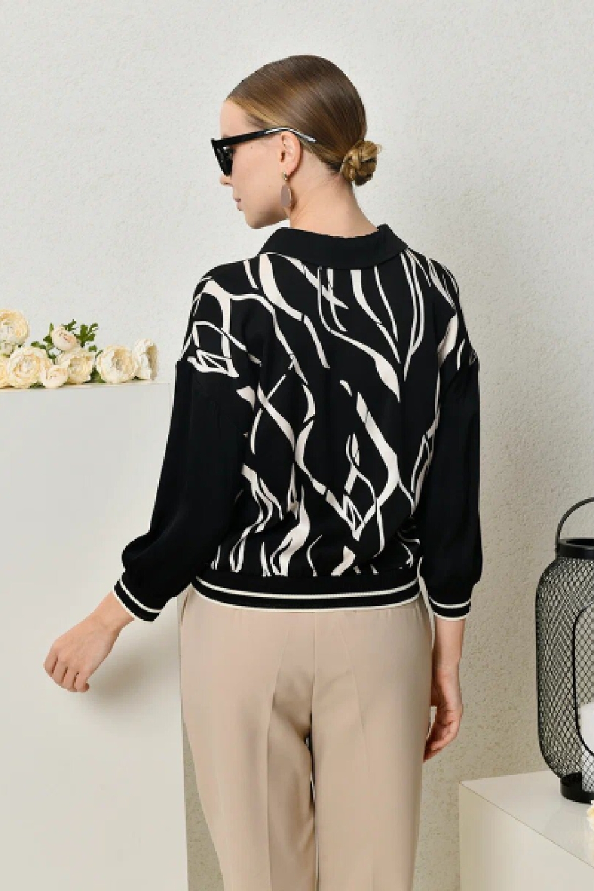 Blouses-Black-White