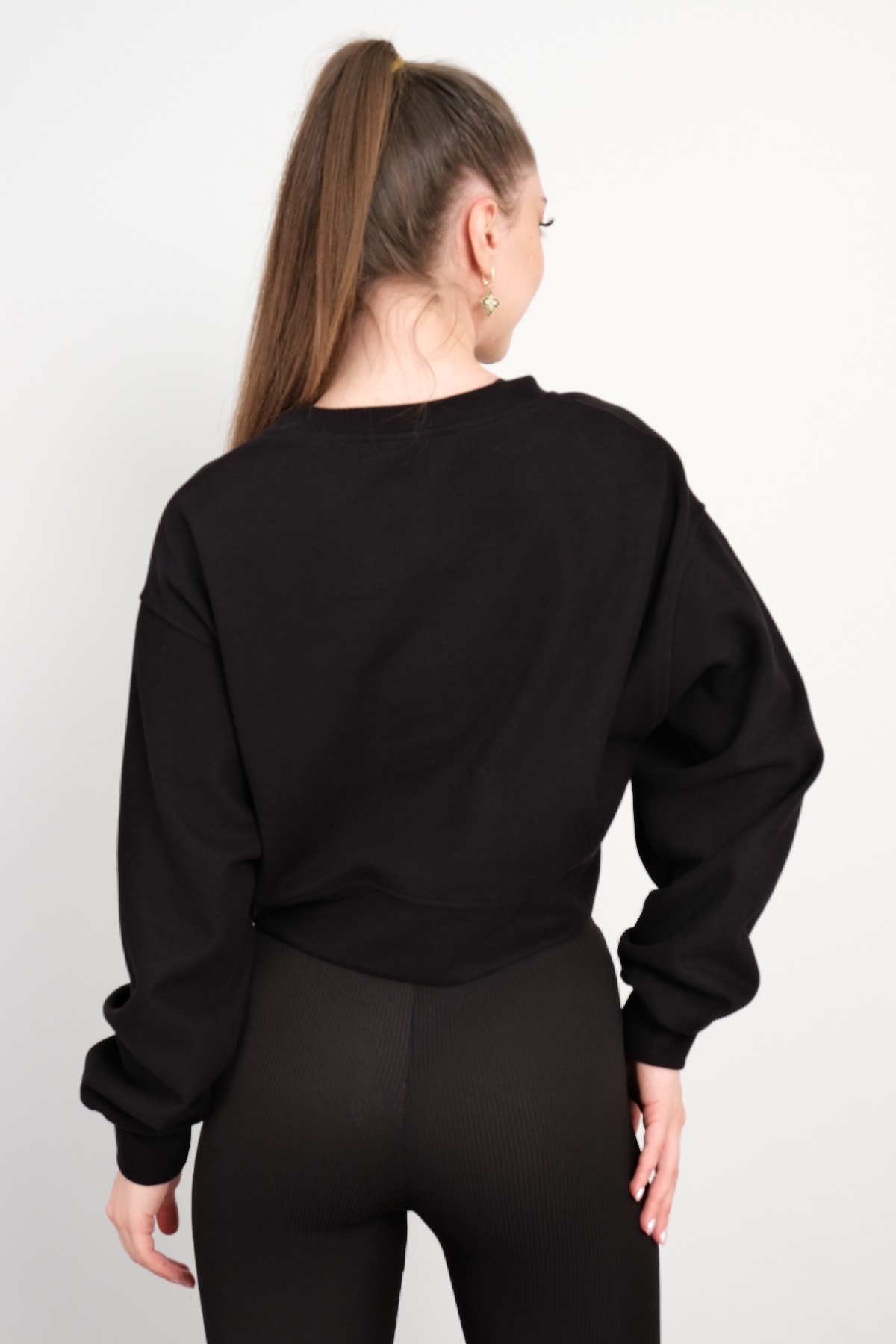 Crop Sweatshirt-Black