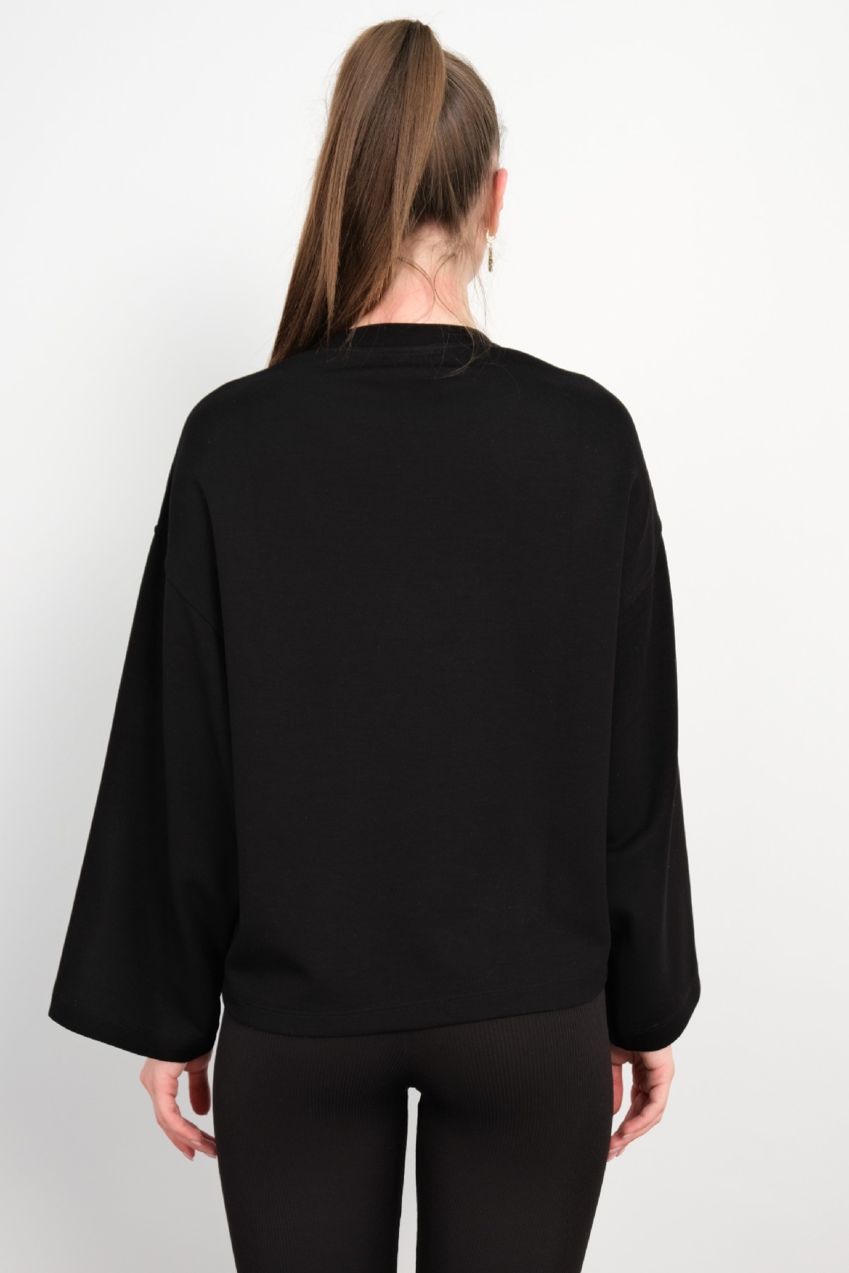 Crew Neck Sweatshirt-Black