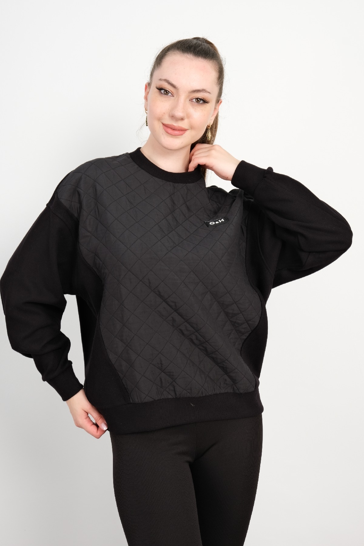 Yuvarlak Yaka Sweatshirt-Siyah