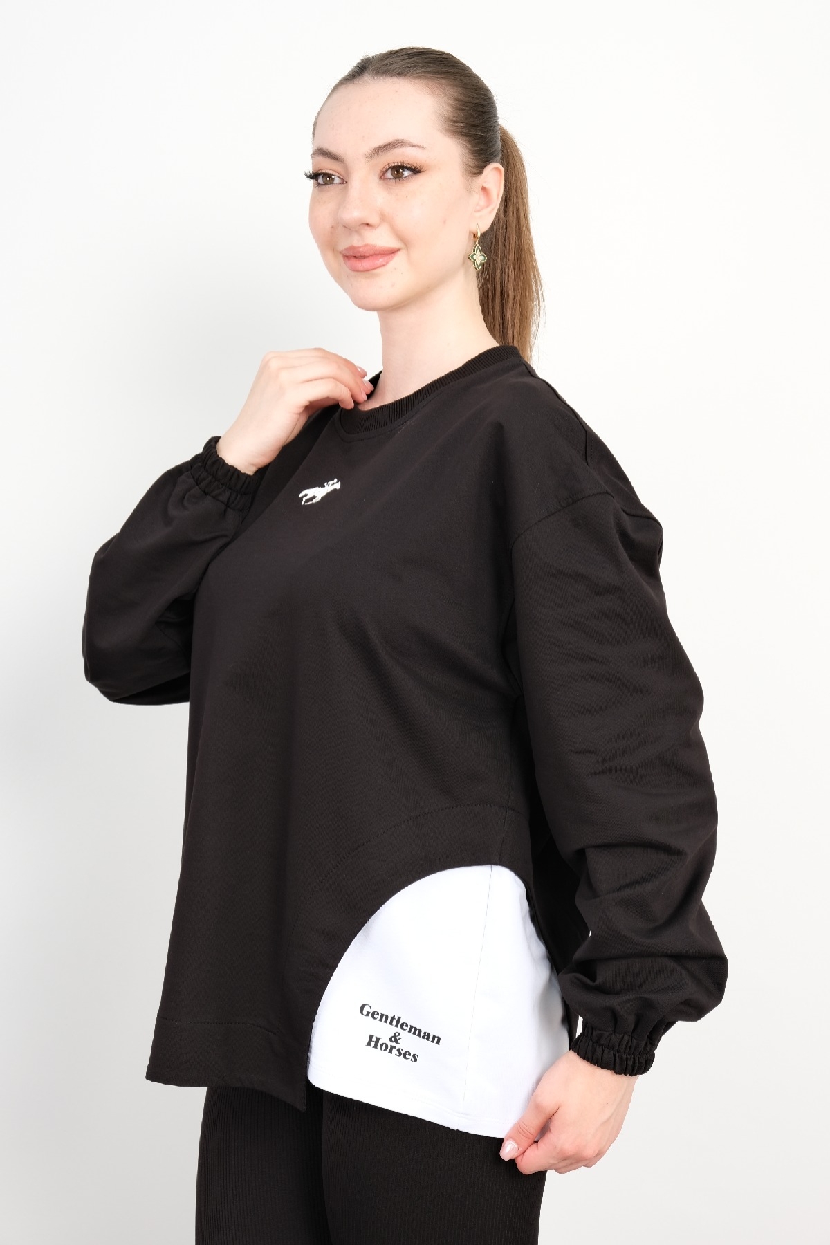 Yuvarlak Yaka Sweatshirt-Siyah