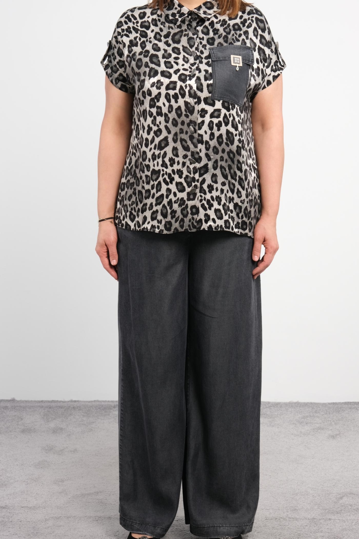 Plus Size Blouse and Pants Set-Black