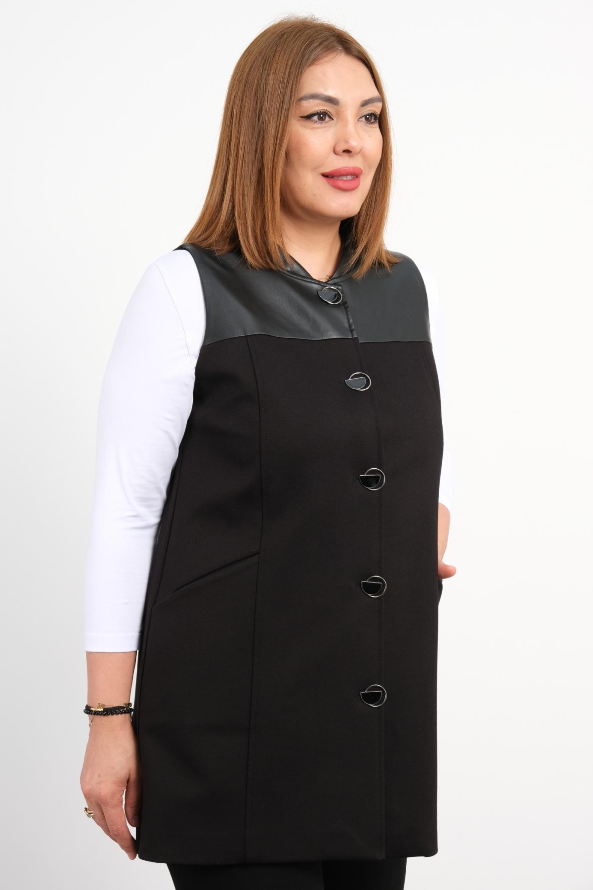 سترة مقاس كبير-الأسود