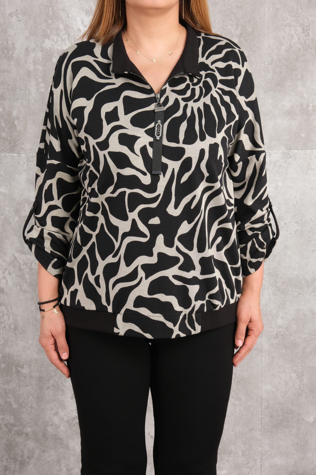 Super Plus Size Blouse-Black