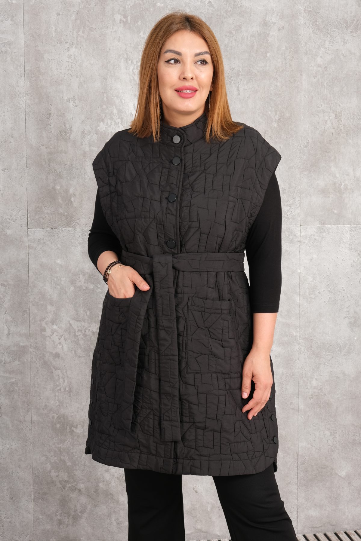 Plus Size Quilted Vest-Black