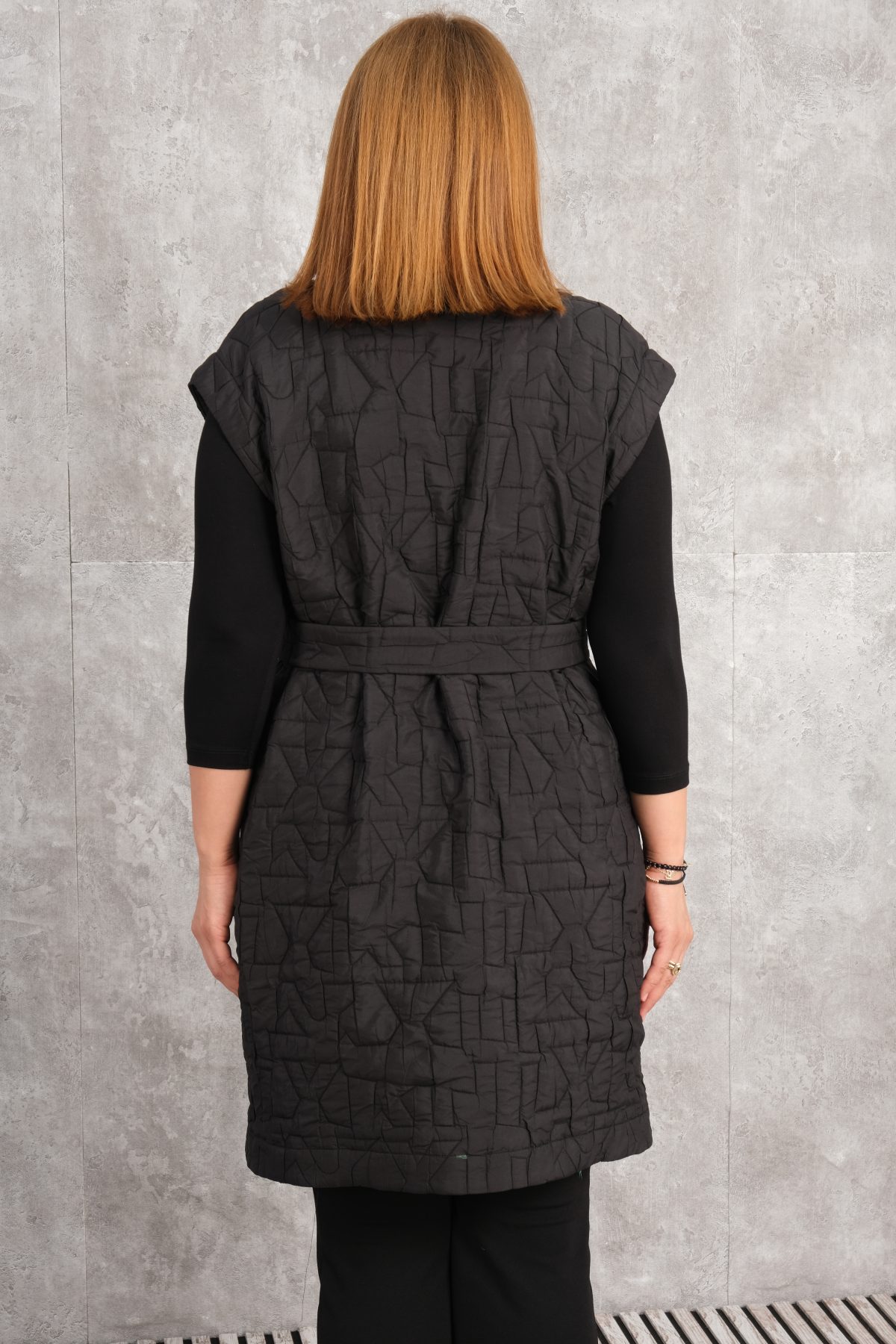 Plus Size Quilted Vest-Black