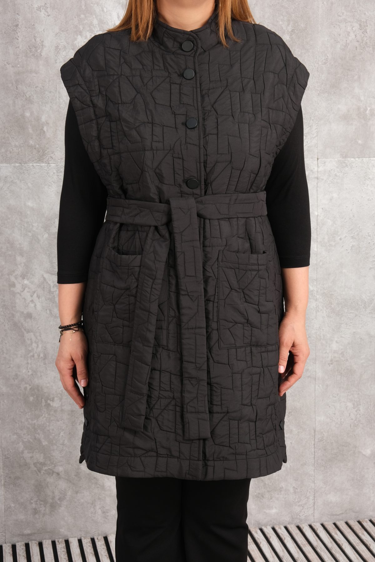 Plus Size Quilted Vest-Black