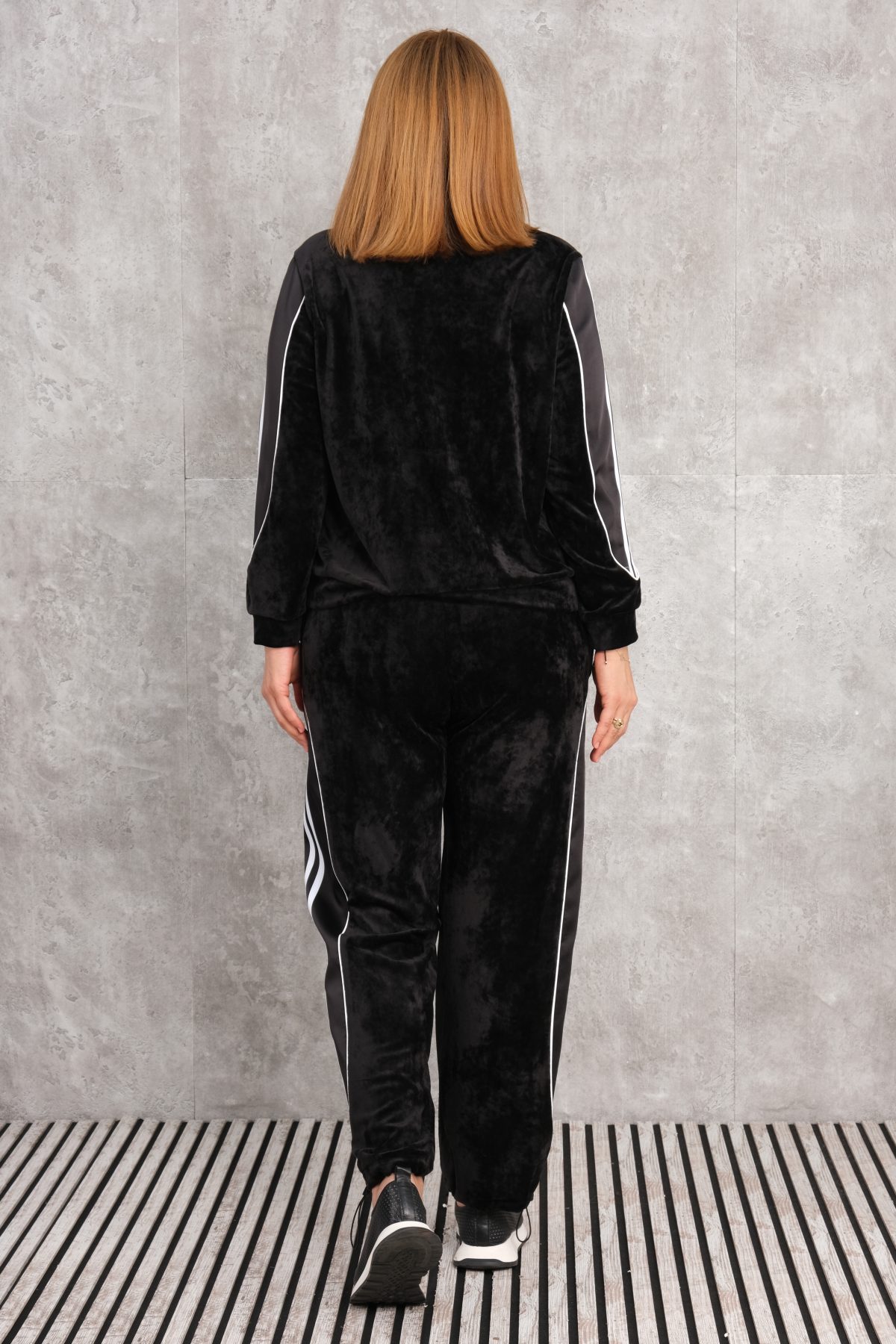 Super Plus Size Womens Two-Piece Sports Set-Black