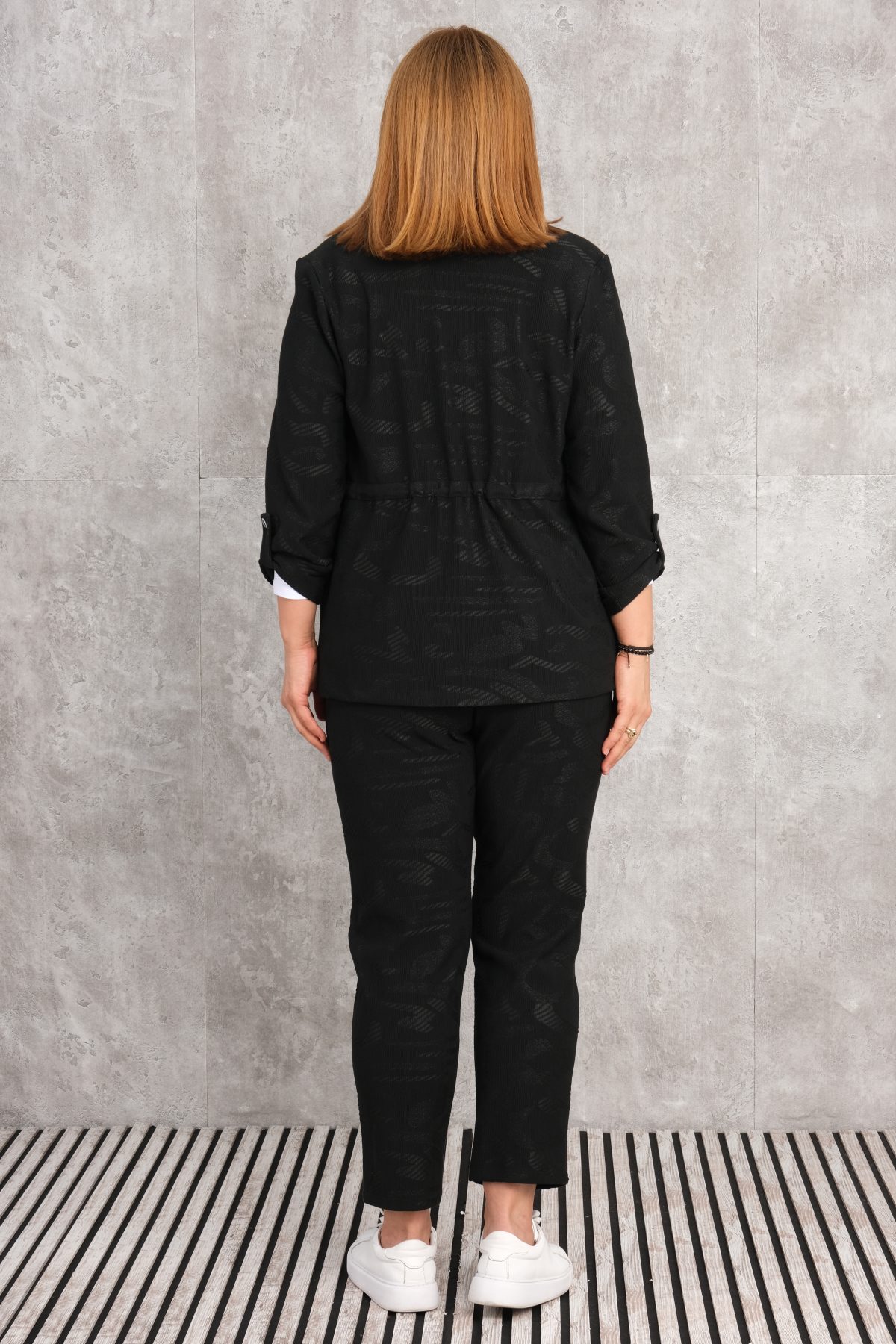 Super Plus Size Womens Three-Piece Sports Set-Black